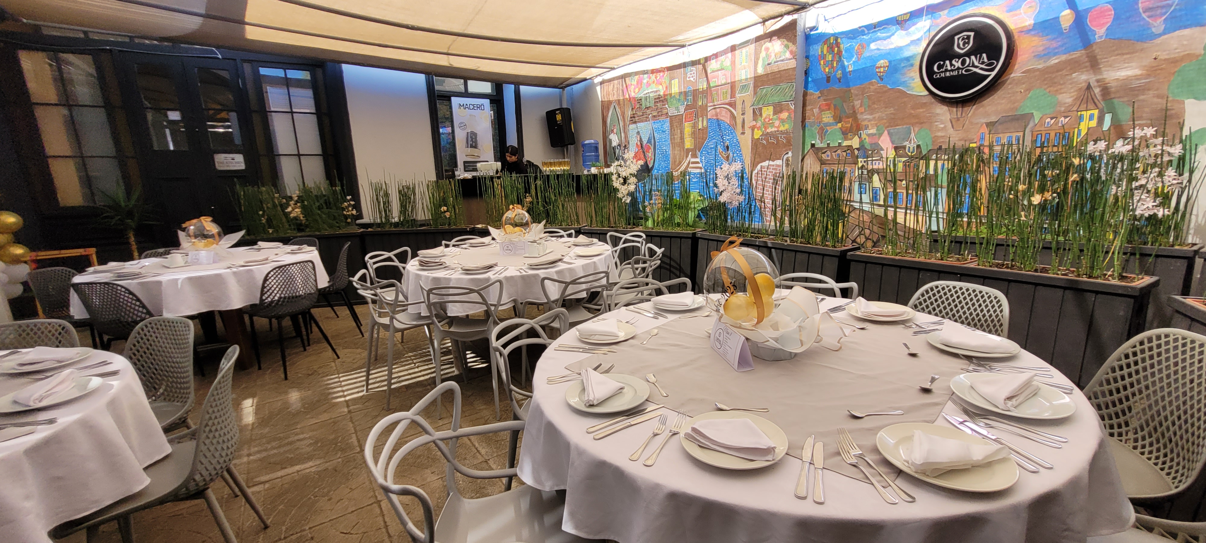 Terraza preparada para matrimonio y celebración en Casona Gourmet