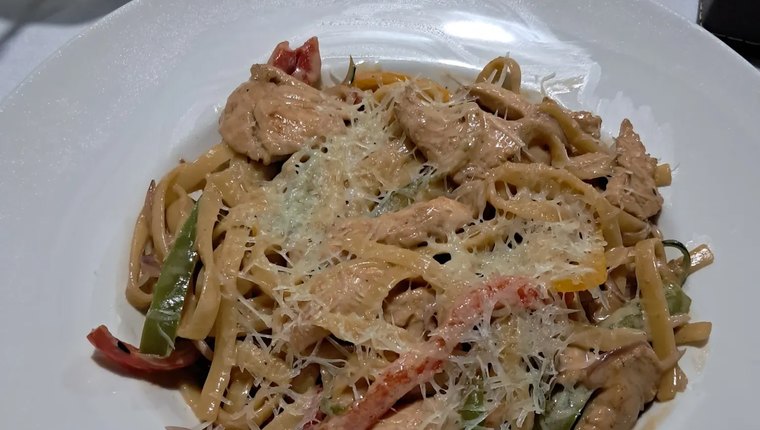 Plato de pasta compartido por Pablo Alvarez en su reseña de Casona Gourmet